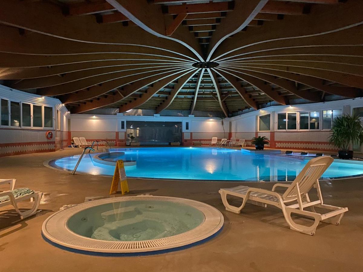 Mar De Ouro Beach House Патаяш Экстерьер фото
